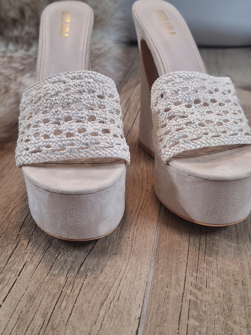 Miss Lola Cream Crochet Platform Mule Heels Size 8 Boho Wedge Sandals - Picture 3 of 9